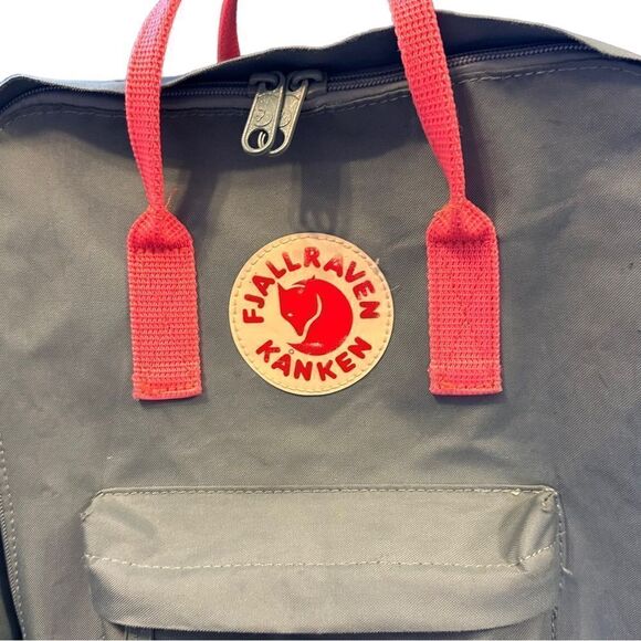 FJÄLLRÄVEN KÅNKEN 15” Laptop Backpack 202 READ DESCRIPTION - Picture 7 of 16